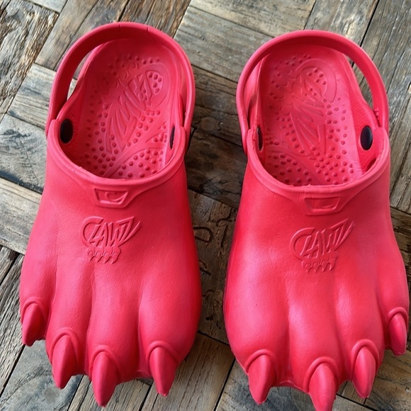 Clawz Kids Red Slip On Clogs Sandals Children’s size 13 - Picture 2 of 10